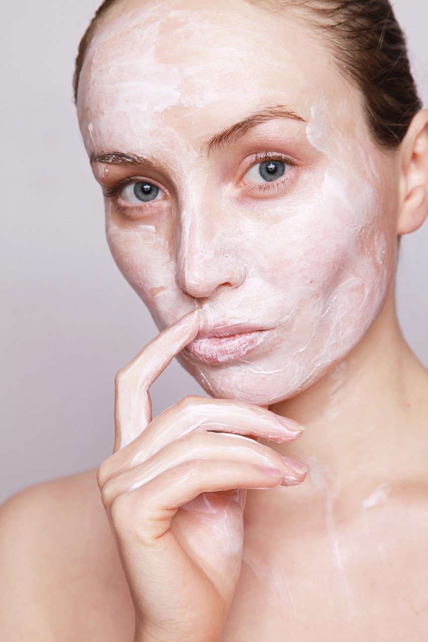 découvrez nos traitements hydratants pour le visage, conçus pour revitaliser et nourrir votre peau en profondeur. offrez à votre teint une dose d'hydratation intense et un éclat naturel grâce à nos soins experts.