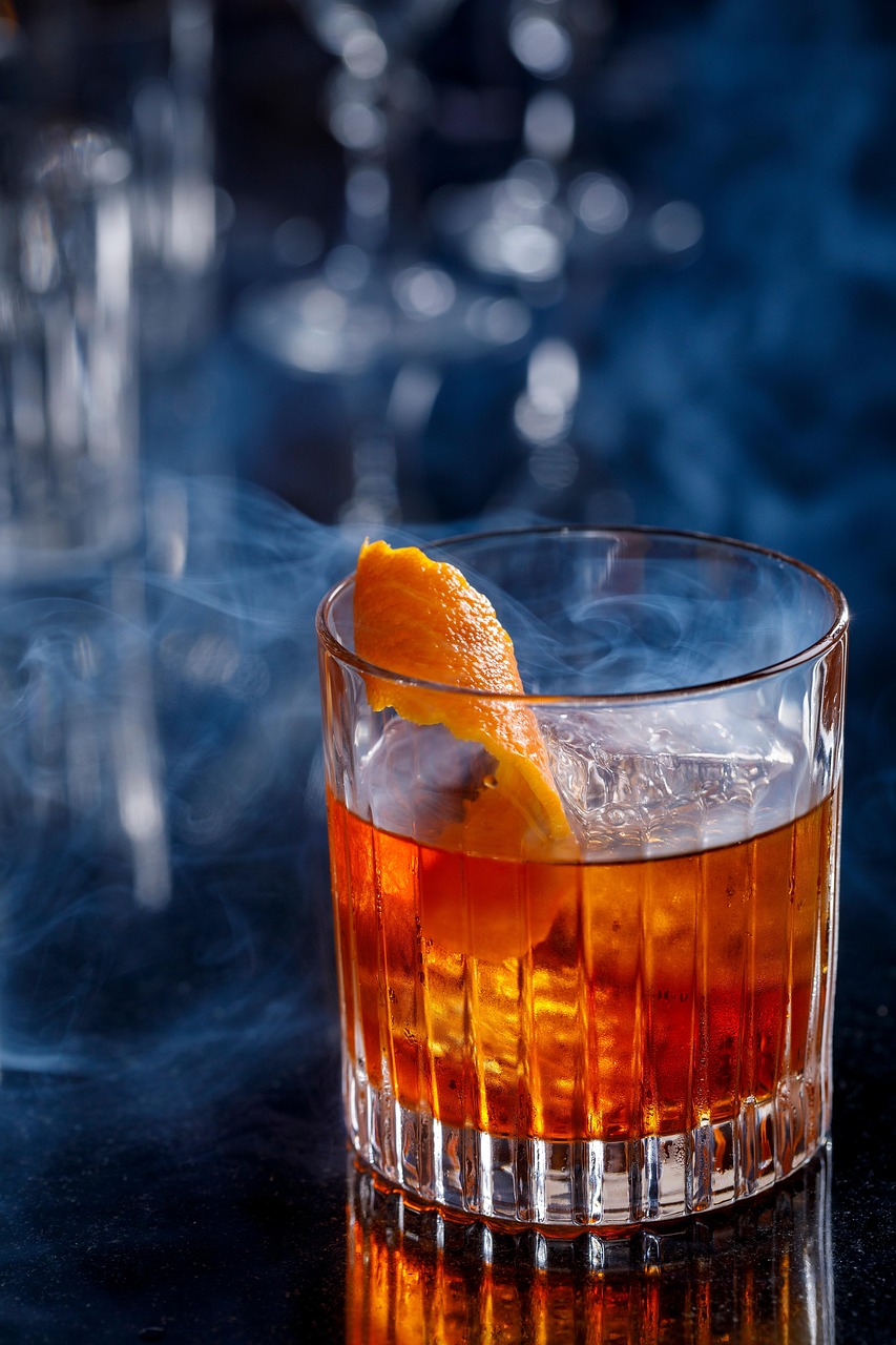 découvrez le monde fascinant des cocktails avec nos recettes originales et astuces de mixologie. apprenez à préparer vos boissons favorites pour épater vos invités et égayer vos soirées.